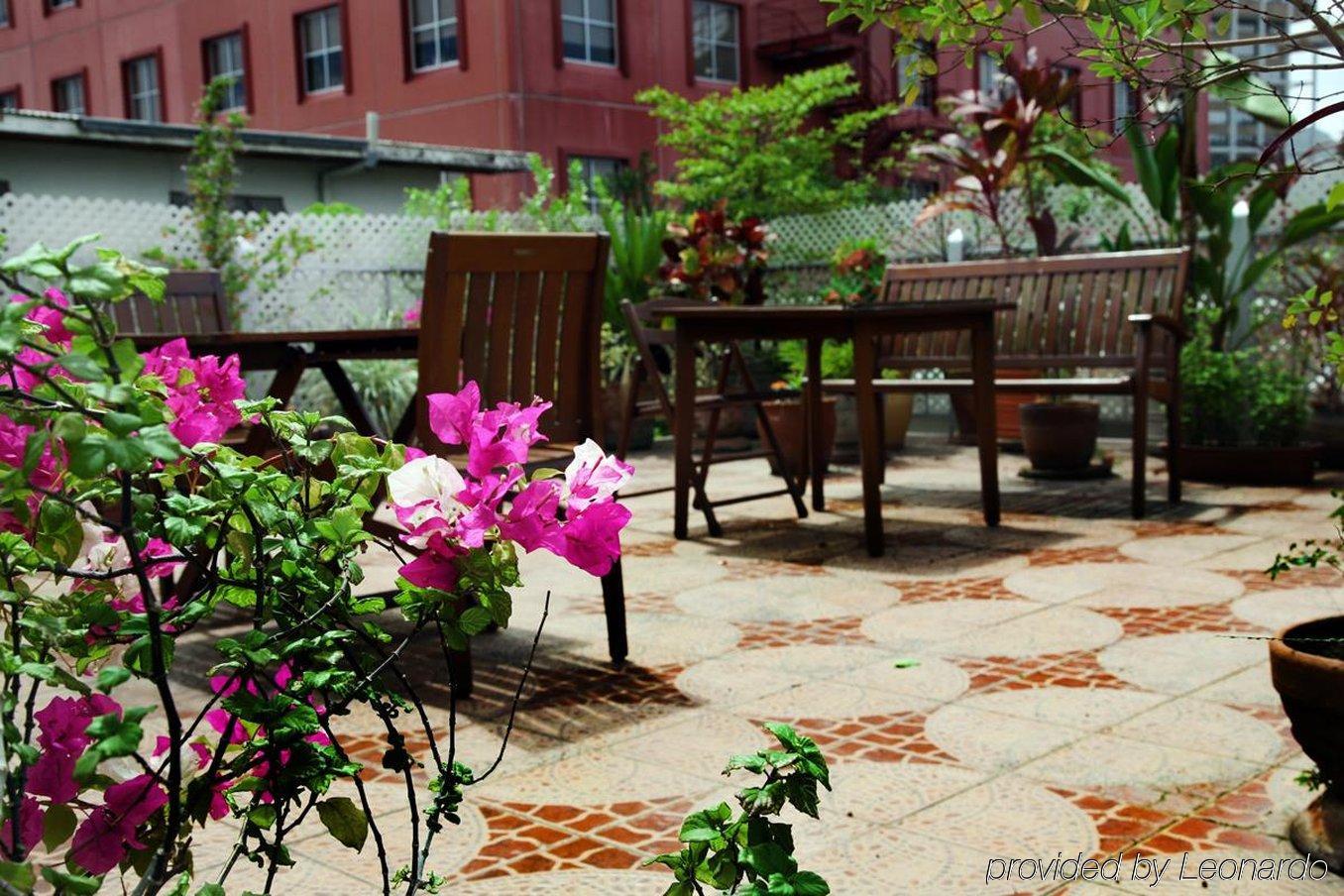 Forty Winks Inn Port of Spain Exterior foto