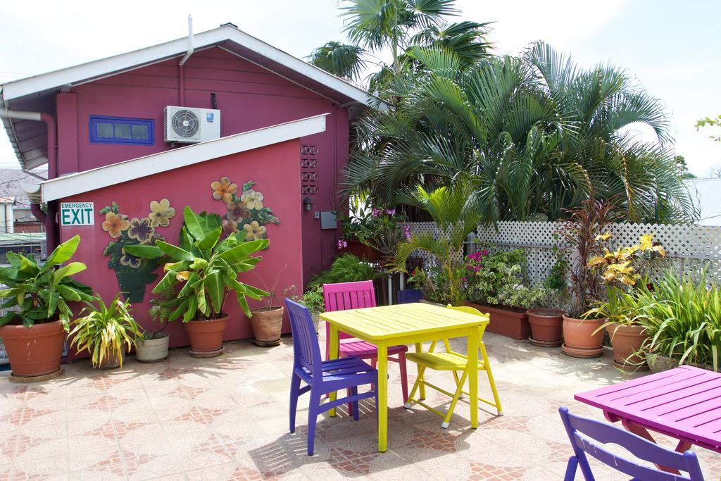 Forty Winks Inn Port of Spain Exterior foto