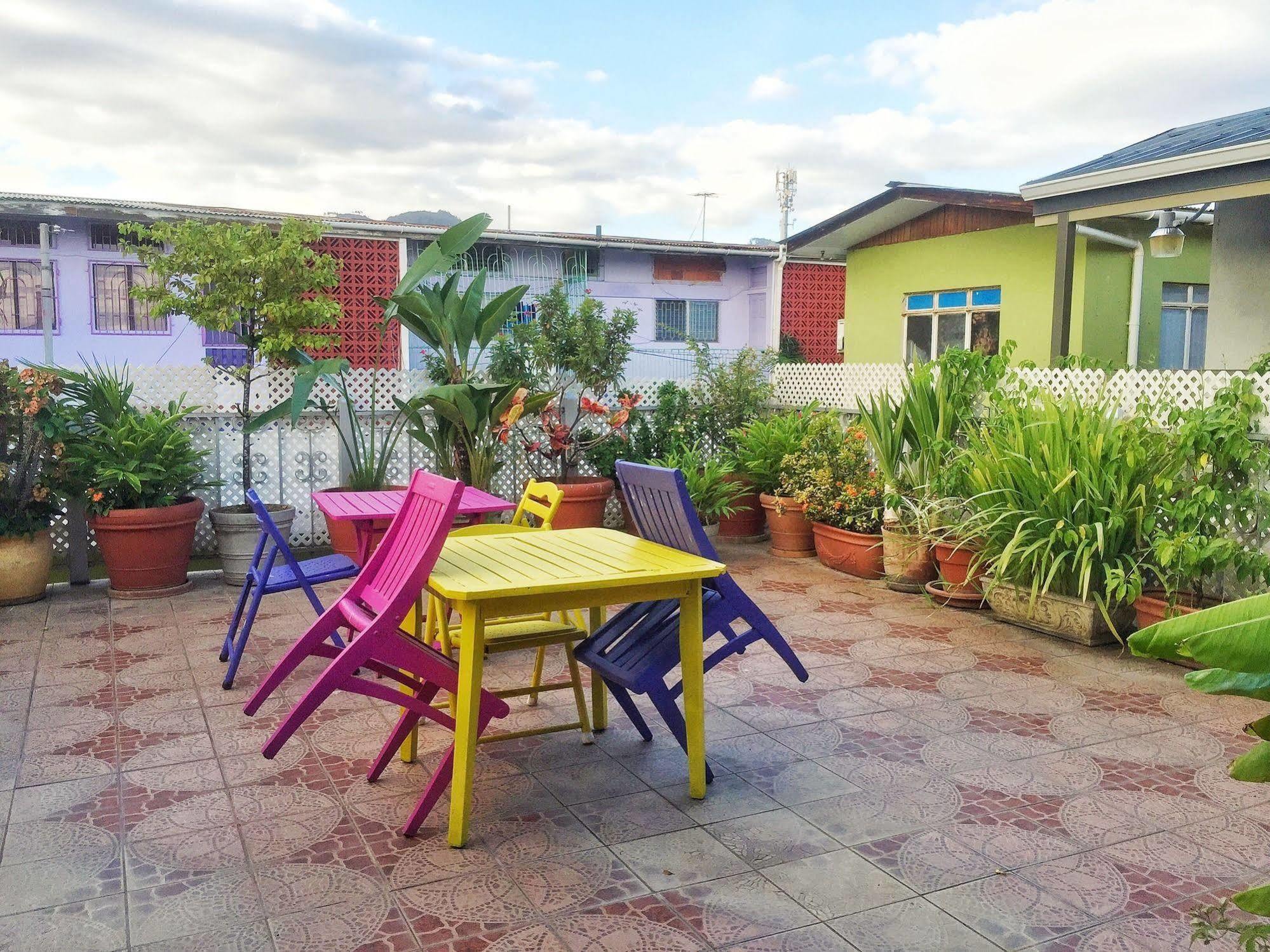 Forty Winks Inn Port of Spain Exterior foto